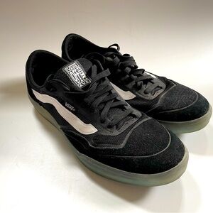 Vans skateboarding shoes
